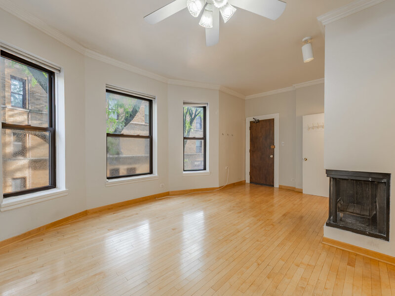 754 W California Terrace Chicago IL 60657