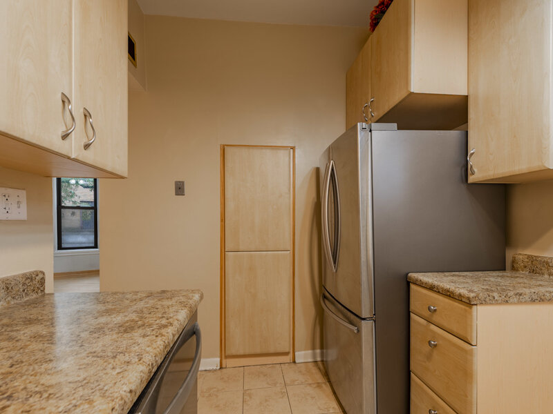 754 W California Terrace Chicago IL 60657