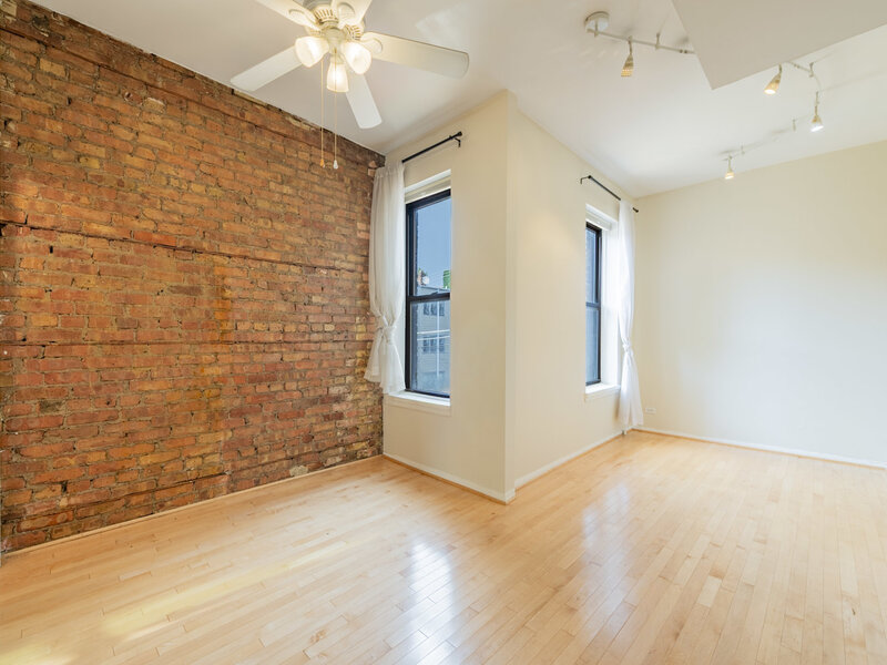 754 W California Terrace Chicago IL 60657