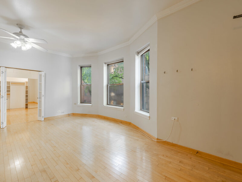 754 W California Terrace Chicago IL 60657