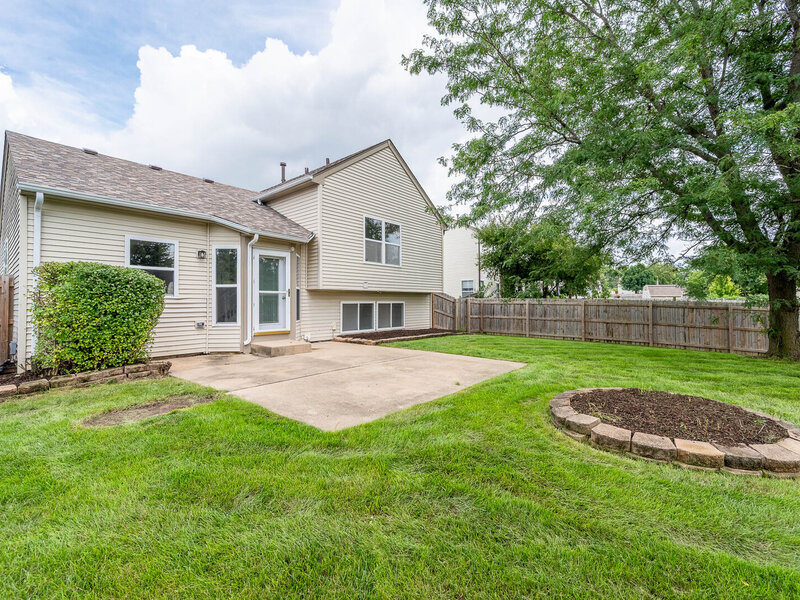 636 Hamilton Lane North Aurora IL 60542