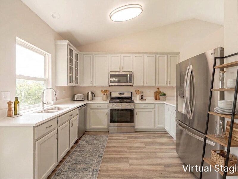 636 Hamilton Lane North Aurora IL 60542