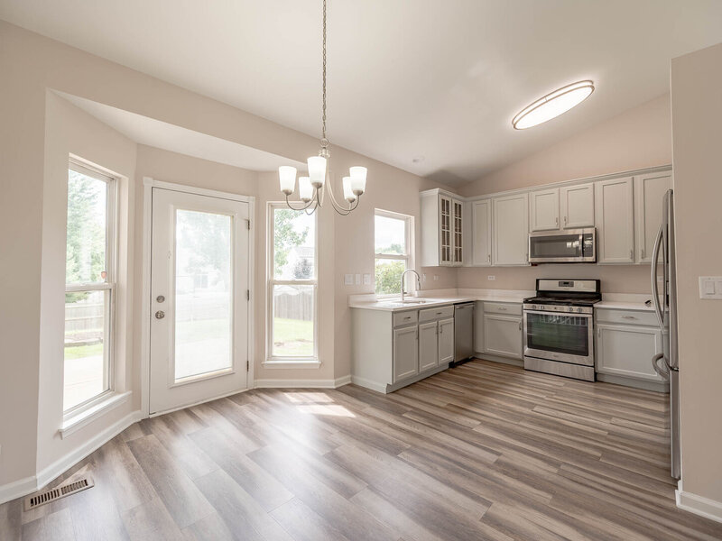 636 Hamilton Lane North Aurora IL 60542