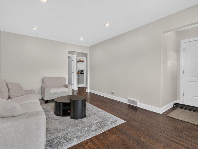 11120 S Albany Avenue Chicago IL 60655