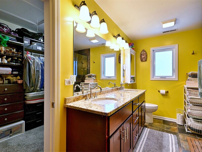 214 N William Street Mount Prospect IL 60056