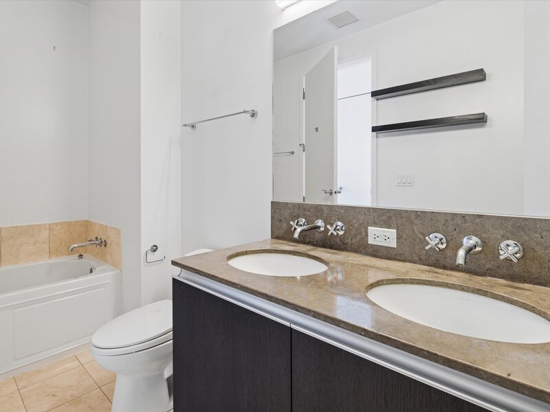 600 N Fairbanks Court Chicago IL 60611