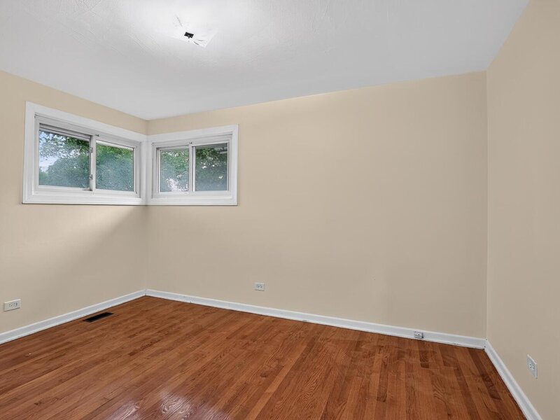 9231 N Lowell Avenue Skokie IL 60076