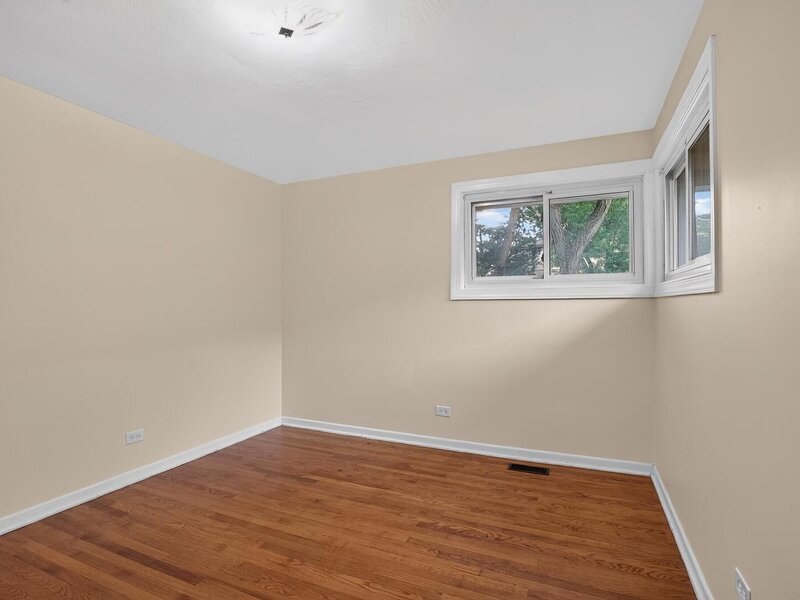 9231 N Lowell Avenue Skokie IL 60076