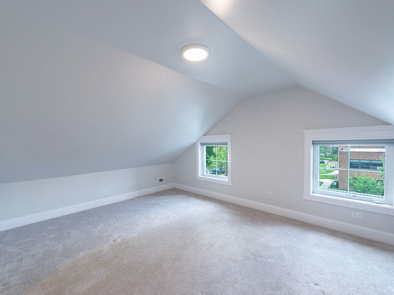 205 W Cook Avenue Libertyville IL 60048