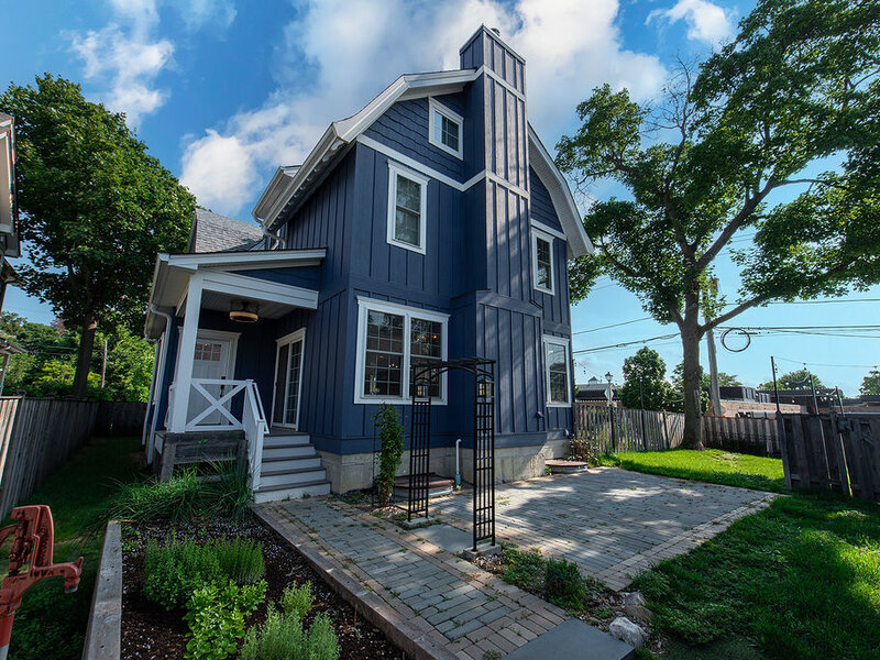 205 W Cook Avenue Libertyville IL 60048