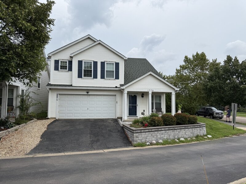 1778 Hickory Park Lane Aurora IL 60504