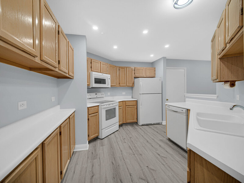 445 Cromwell Circle Bartlett IL 60103