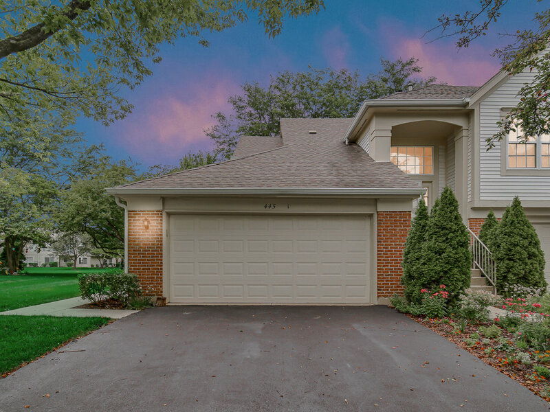 445 Cromwell Circle Bartlett IL 60103