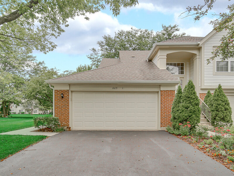 445 Cromwell Circle Bartlett IL 60103