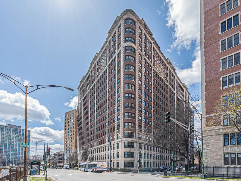 3750 N Lake Shore Drive Chicago IL 60613