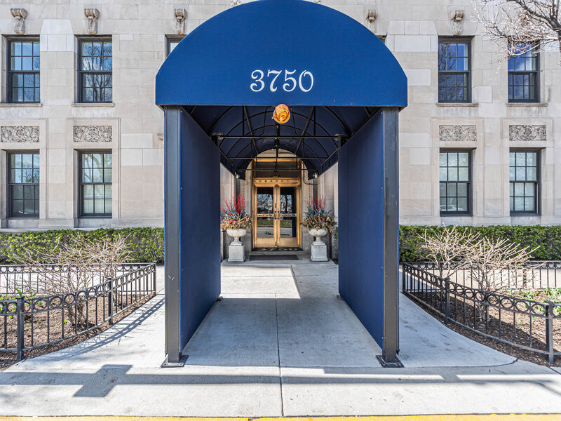 3750 N Lake Shore Drive Chicago IL 60613