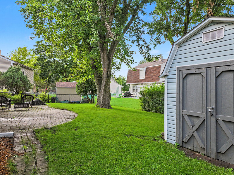 37 Yardley Lane Schaumburg IL 60194