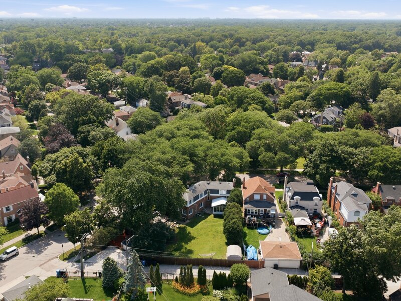 5801 N Kenton Avenue Chicago IL 60646