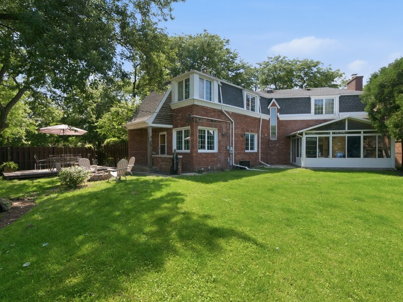 5801 N Kenton Avenue Chicago IL 60646