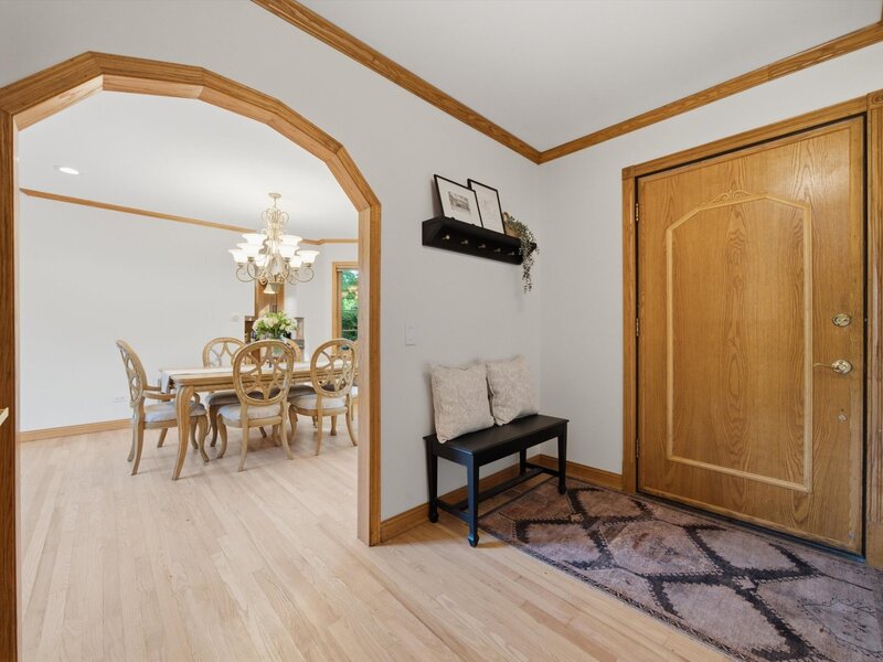 5801 N Kenton Avenue Chicago IL 60646