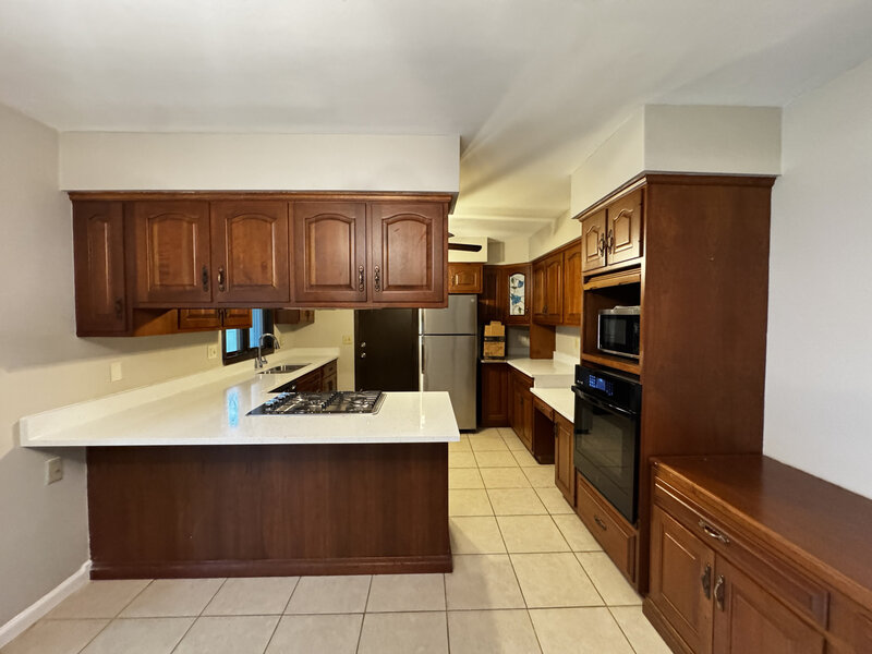 16 Somerset Road Montgomery IL 60538