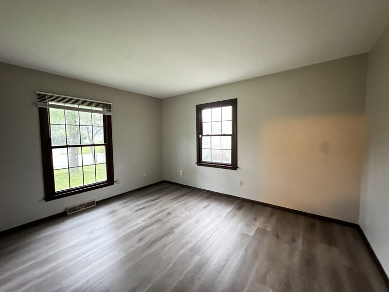 16 Somerset Road Montgomery IL 60538