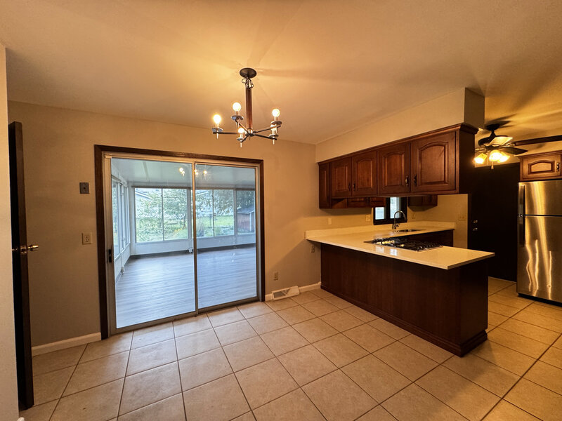 16 Somerset Road Montgomery IL 60538