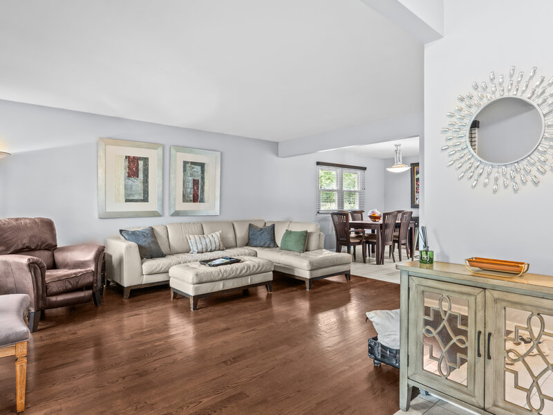 2964 Drover Lane Darien IL 60561