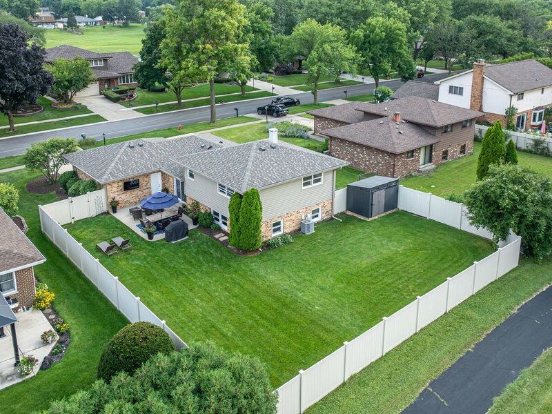 2964 Drover Lane Darien IL 60561