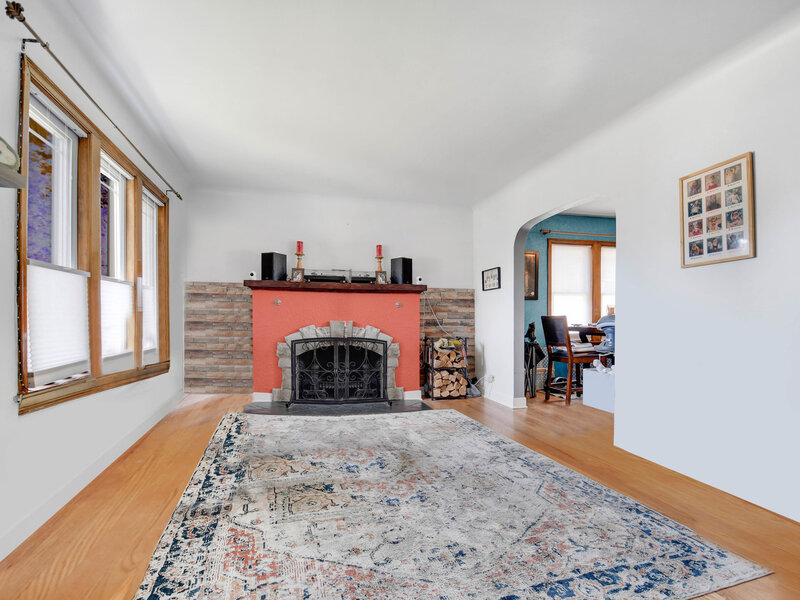3833 Oak Park Avenue Berwyn IL 60402
