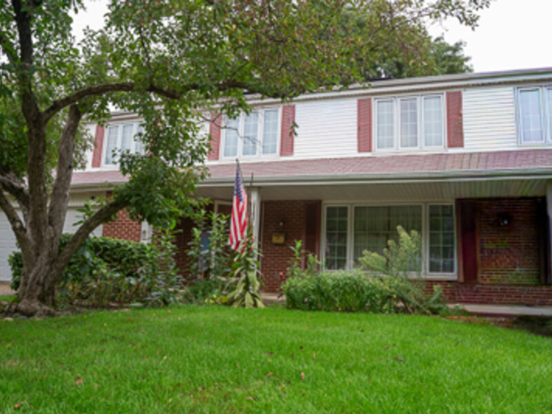 3235 N Volz Drive Arlington Heights IL 60004