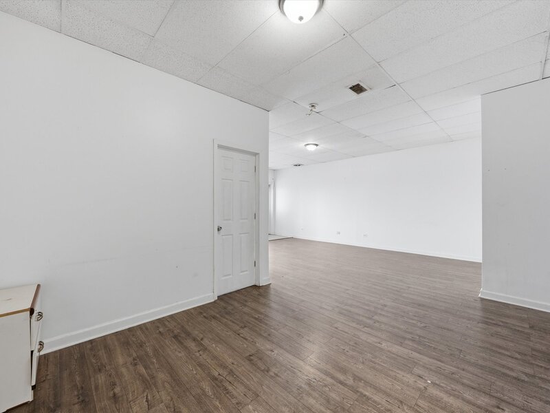 3926 W Columbus Avenue Chicago IL 60652
