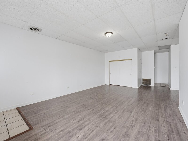 3926 W Columbus Avenue Chicago IL 60652