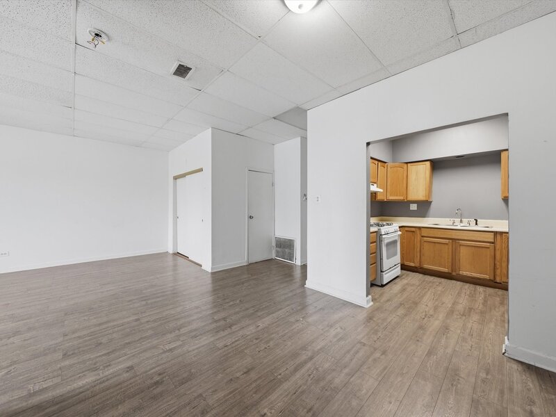 3926 W Columbus Avenue Chicago IL 60652