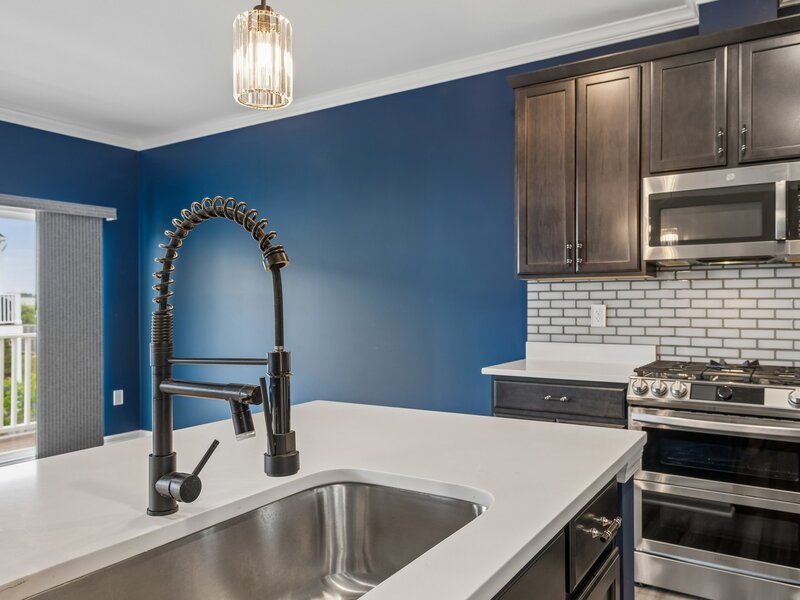 504 Comstock Road South Elgin IL 60177