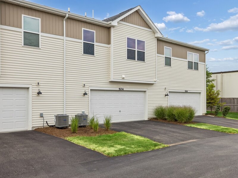 504 Comstock Road South Elgin IL 60177