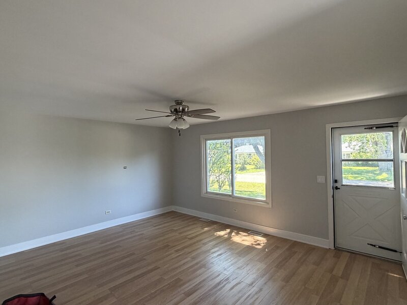 1900 Longmeadow Drive Lindenhurst IL 60046