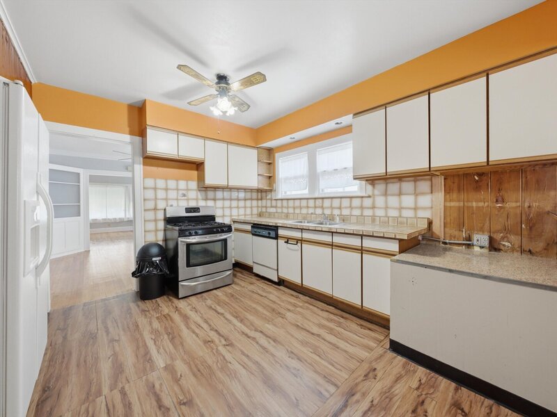 1200 S 15th Avenue Maywood IL 60153