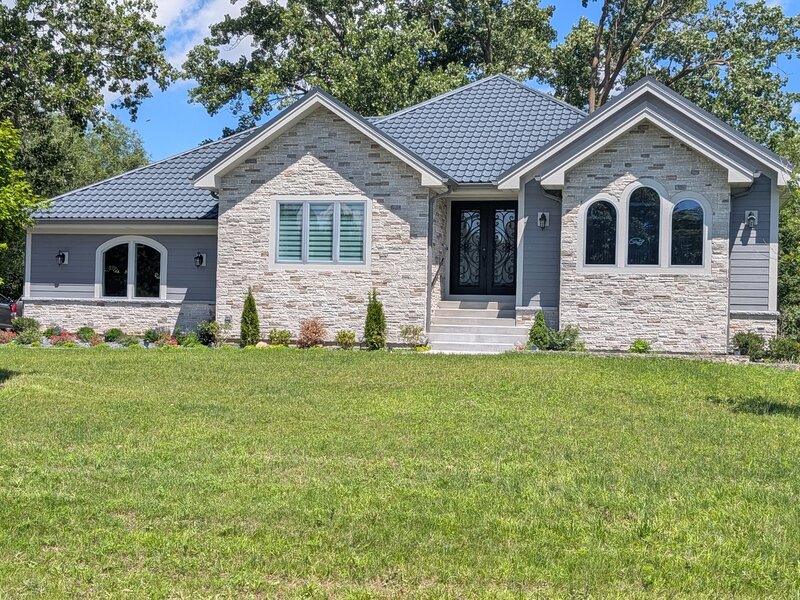8316 Redtail Drive Lakewood IL 60014