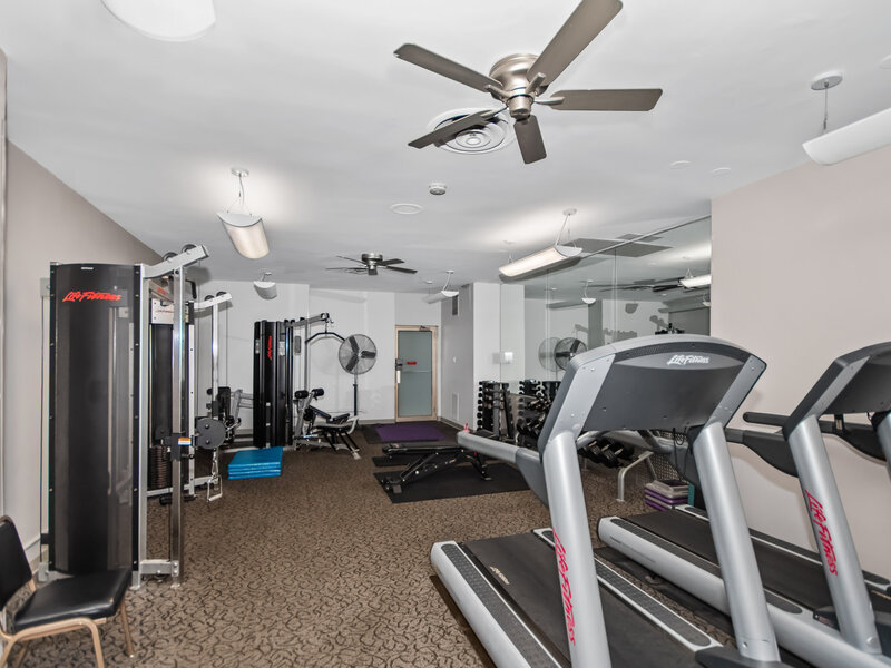 6301 N Sheridan Road Chicago IL 60660