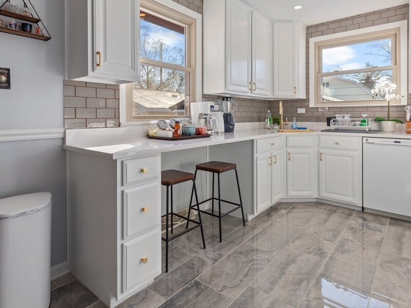 4323 Mann Street Oak Forest IL 60452