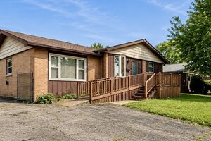Photo of 4323 Mann Street Oak Forest IL 60452