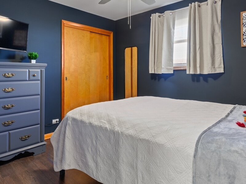 4323 Mann Street Oak Forest IL 60452