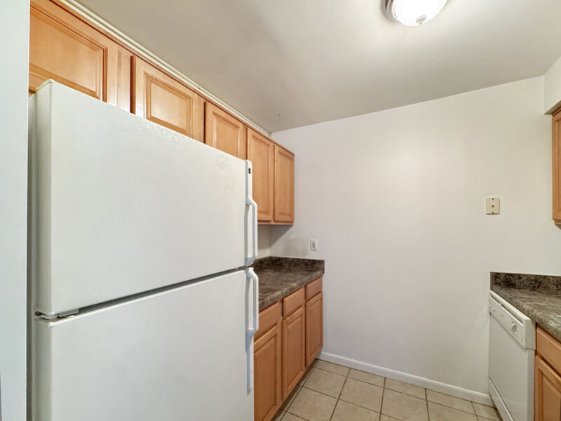 1910 W Hatherleigh Court Mount Prospect IL 60056