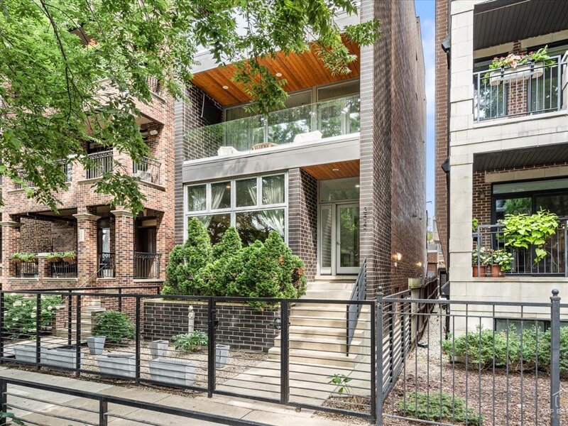 3547 N Reta Avenue Chicago IL 60657