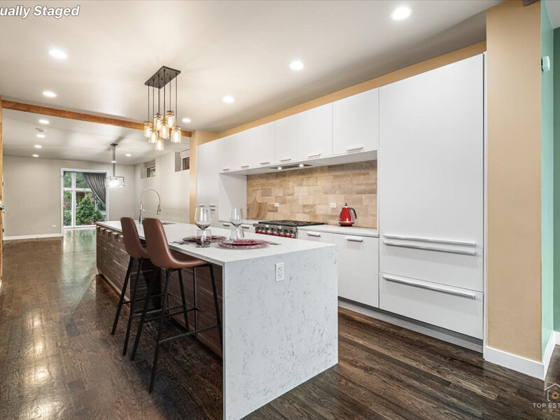 3547 N Reta Avenue Chicago IL 60657