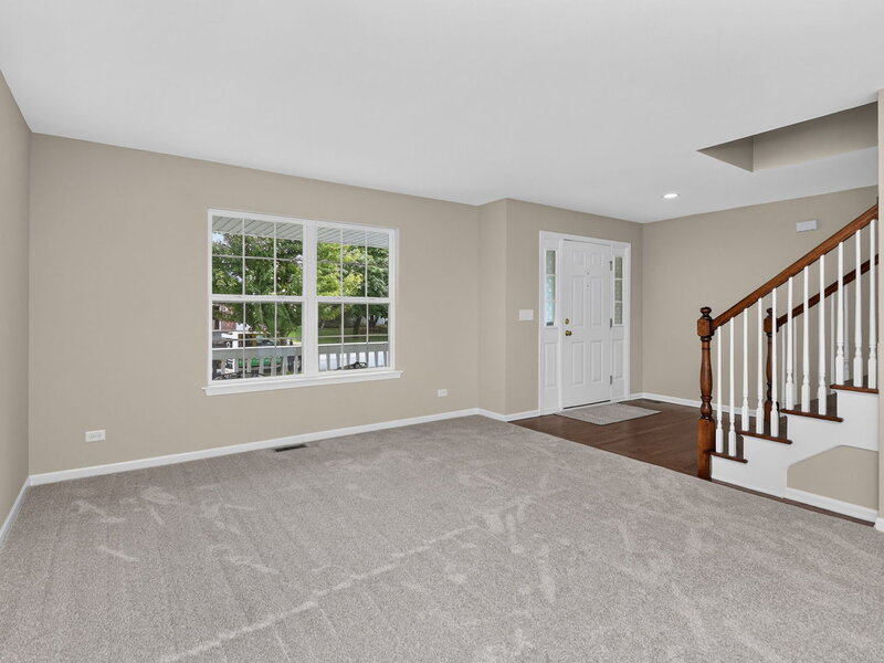 2212 James Leigh Drive Aurora IL 60503