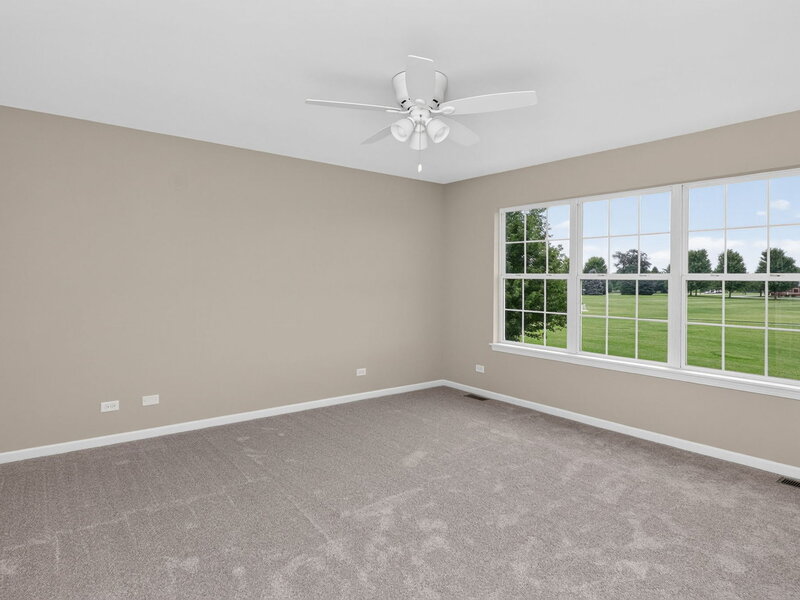2212 James Leigh Drive Aurora IL 60503