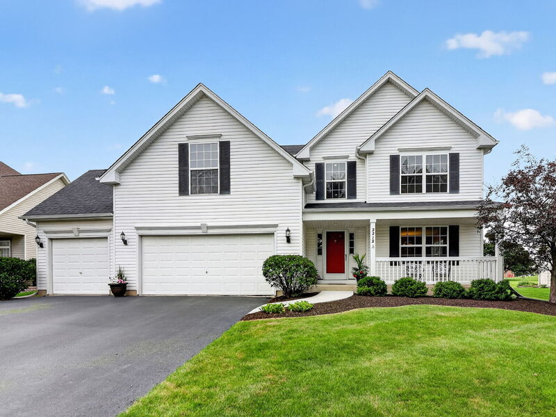 2212 James Leigh Drive Aurora IL 60503