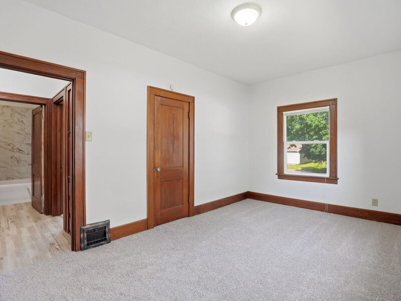 1318 44th Street Rock Island IL 61201